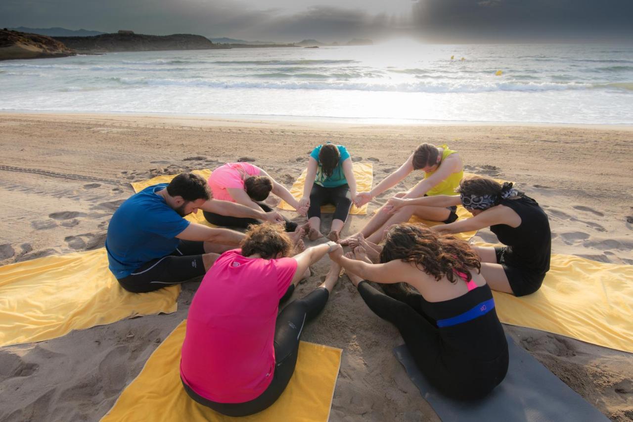 Águilas Bea Beach Hostel מראה חיצוני תמונה